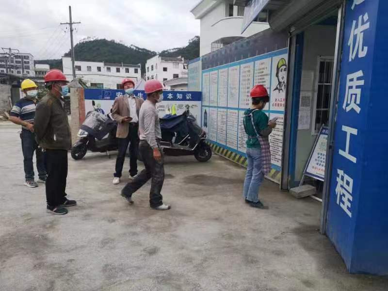屯溪城建投公司多措并舉，筑牢建筑工地“防疫墻”