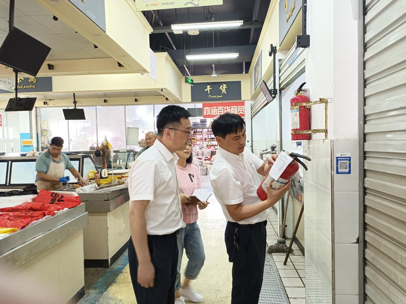 管好“菜籃子”，守護(hù)“大民生”國(guó)資運(yùn)營(yíng)公司開展菜市場(chǎng)大巡查